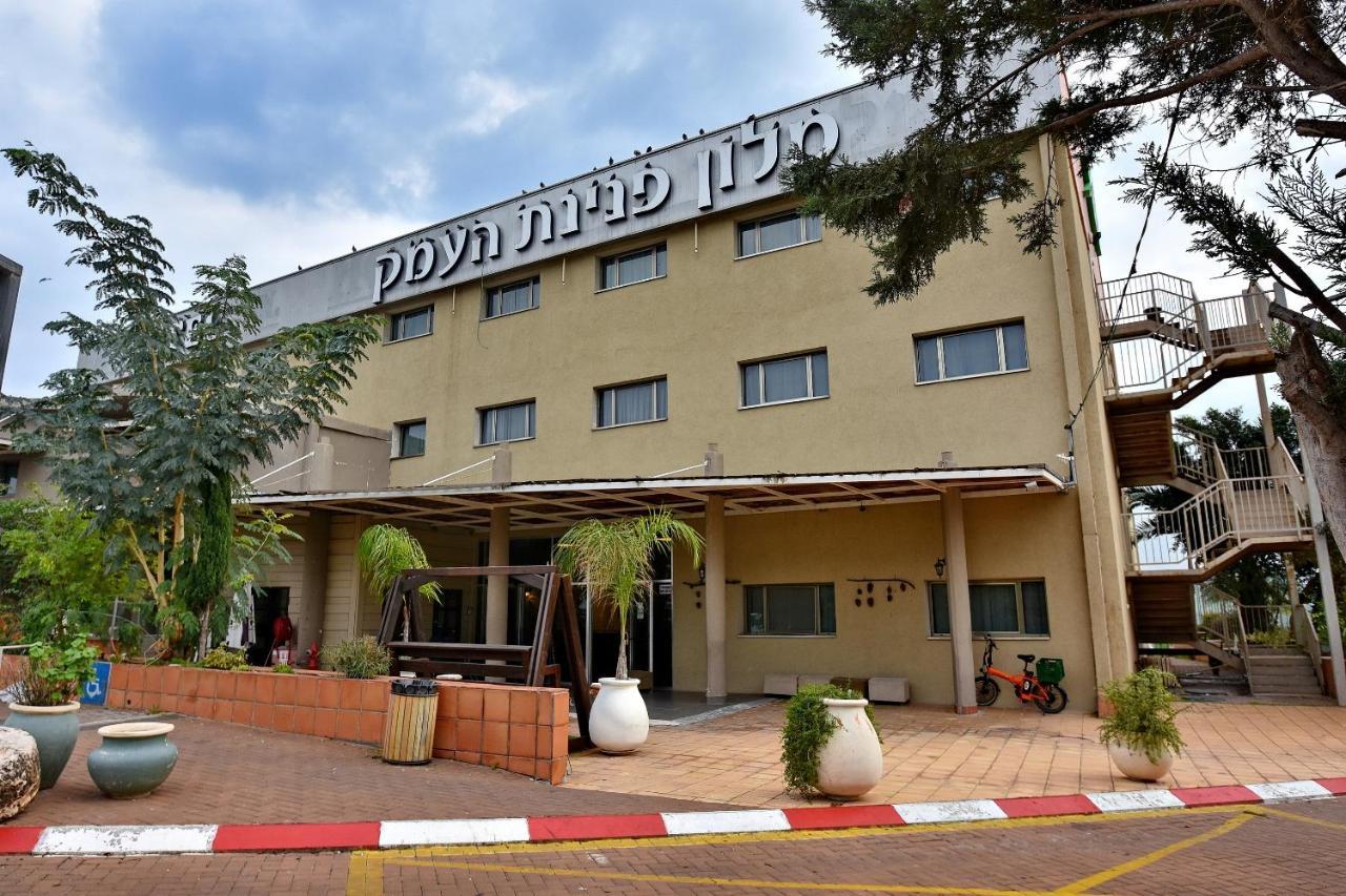Pearl Of The Valley Hotel Kfar Tavor Kültér fotó